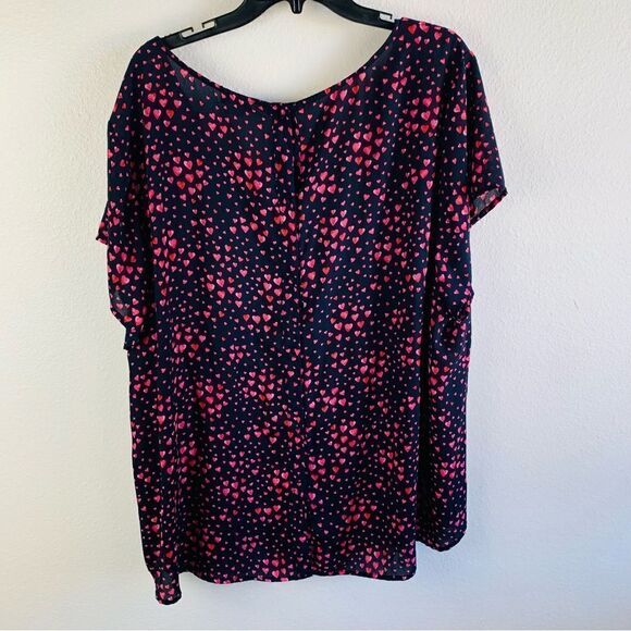 Torrid Navy Pink Hearts Blouse - Picture 4 of 4